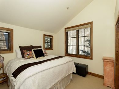 Aspen Home 883530 Aspen Home 883530